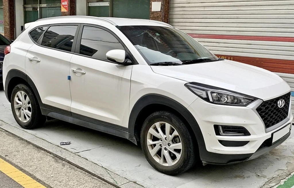 2019 Hyundai Tucson facelift version with panoramic sunroof